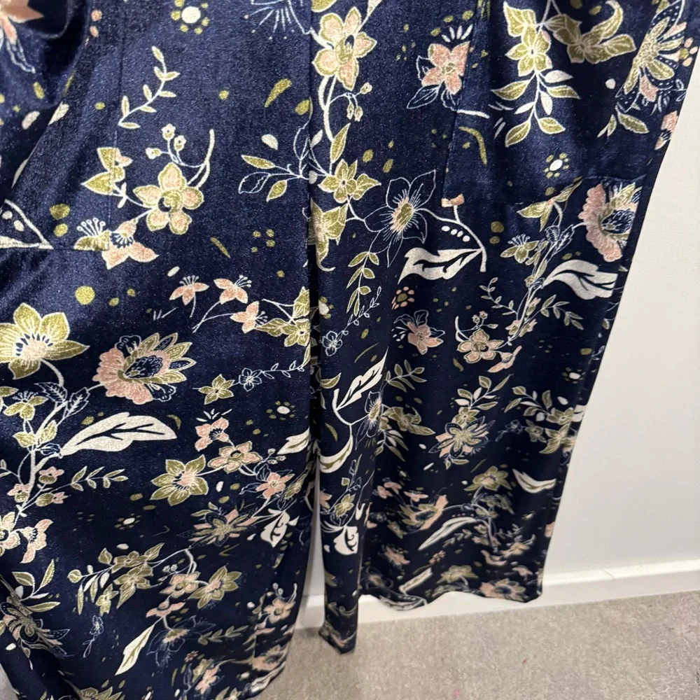 Earthbound Blue‎ Floral Sleeveless Velvet Wide Leg Stretch Jumpsuit Pockets
